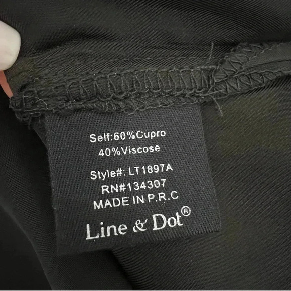 Line & Dot Cupro Cold Shoulder Black Top Tie Neck Women’s Size S NEW - Picture 8 of 10